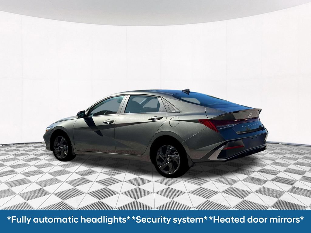 New 2026 Hyundai Elantra SEL Sport Premium FWD image 7