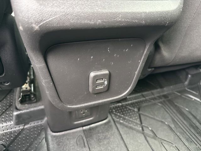 Used 2020 Chevrolet Equinox LT image 18