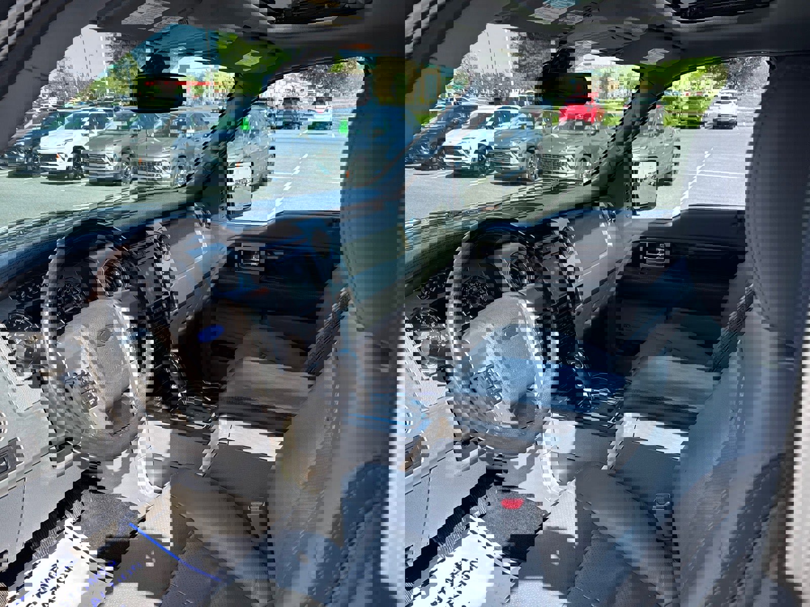 Used 2011 Ford F150 Platinum AWD/4WD image 4