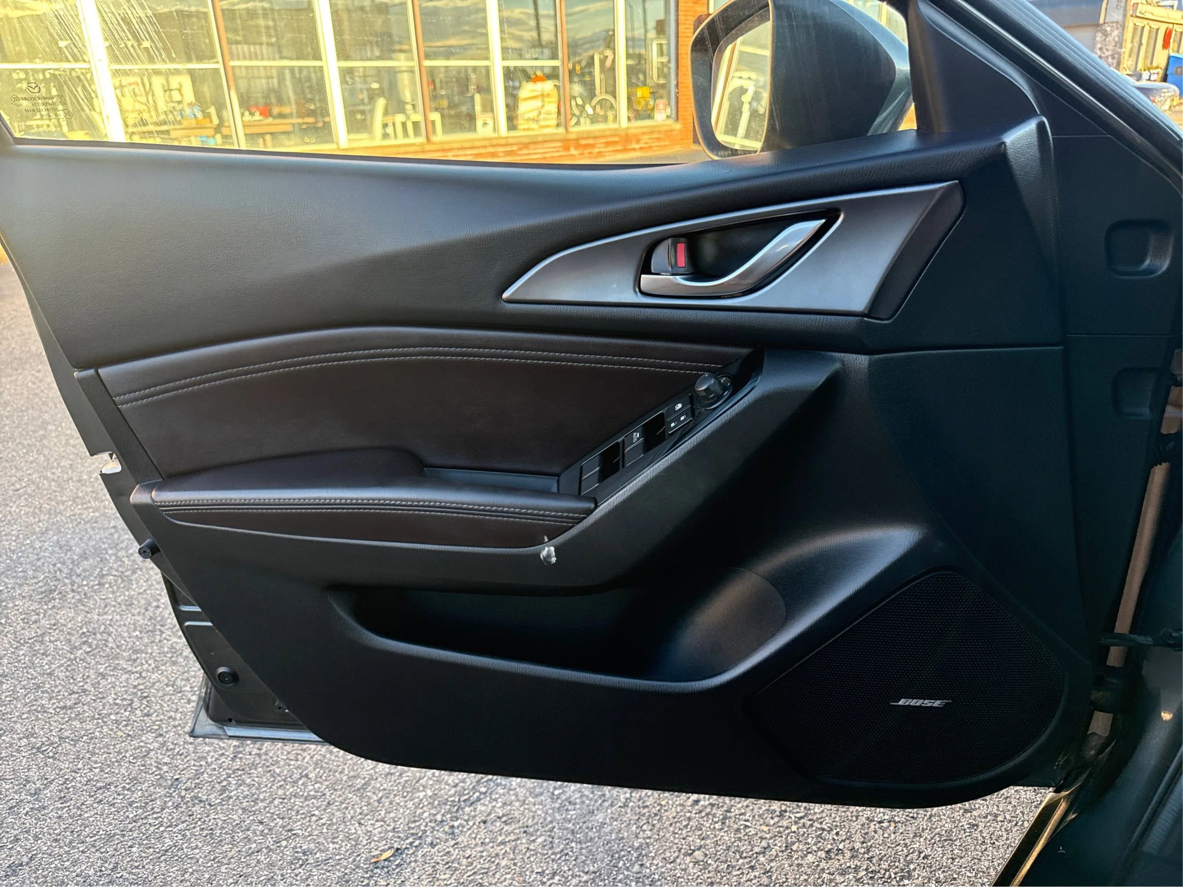 Used 2017 MAZDA MAZDA3 Grand Touring w/ Premium Equipment Package image 21