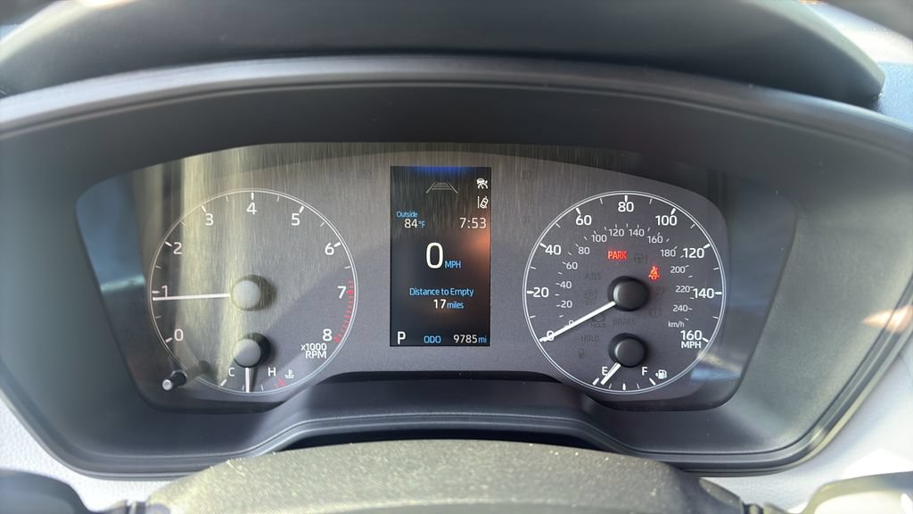 Used 2025 Toyota Corolla SE w/ Convenience Package FWD image 21