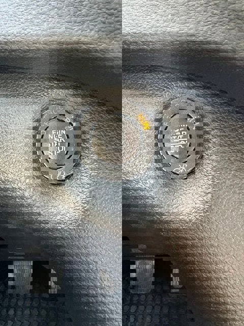 Used 2021 Jeep Cherokee Trailhawk w/ Premium Leather Package image 12