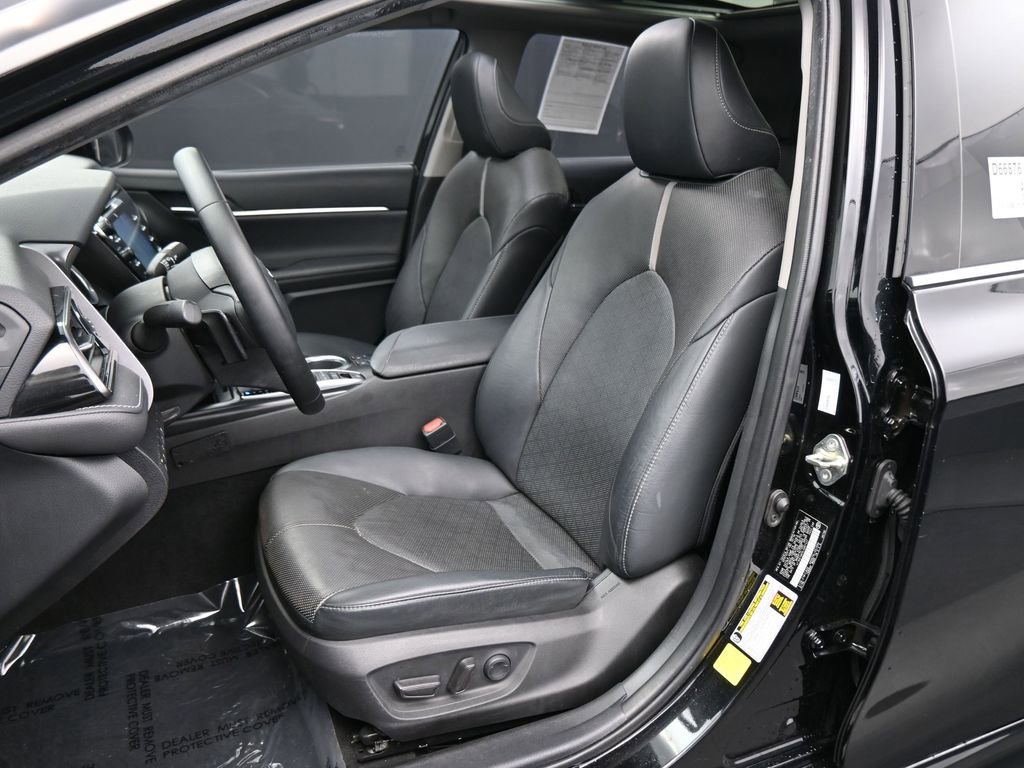 Used 2020 Toyota Camry XSE w/ Driver Assist Package image 15