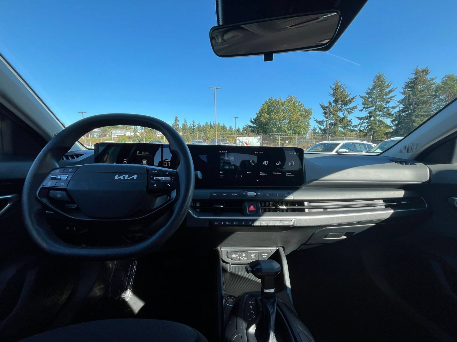 Used 2025 Kia K4 FWD image 33