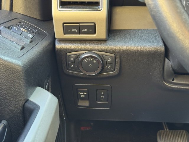 Certified 2019 Ford F150 Lariat w/ Equipment Group 502A Luxury image 33