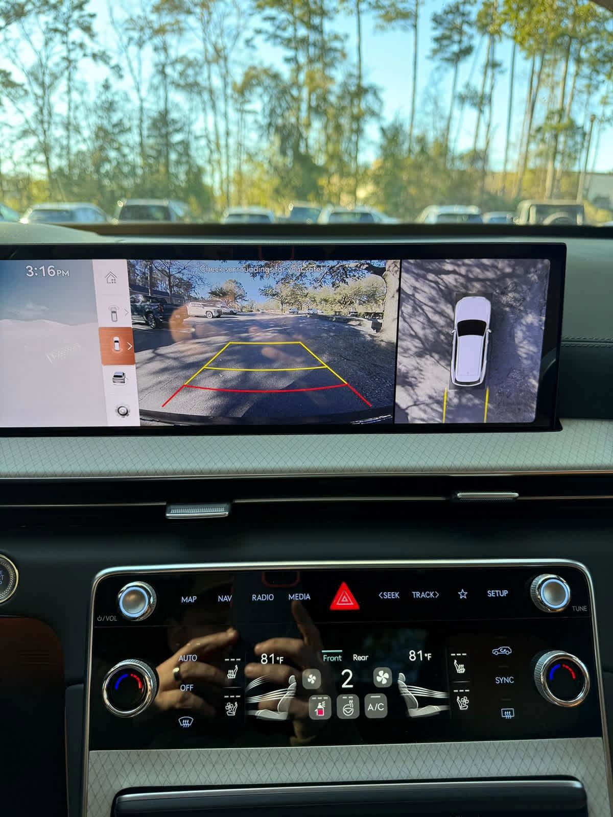 Used 2025 Genesis GV80 3.5T Advanced image 22