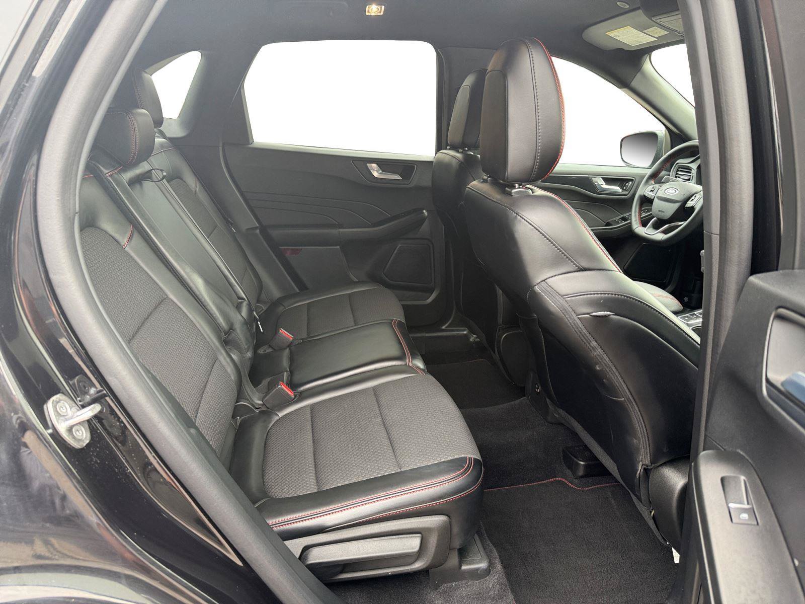 Used 2023 Ford Escape ST-Line AWD/4WD image 24