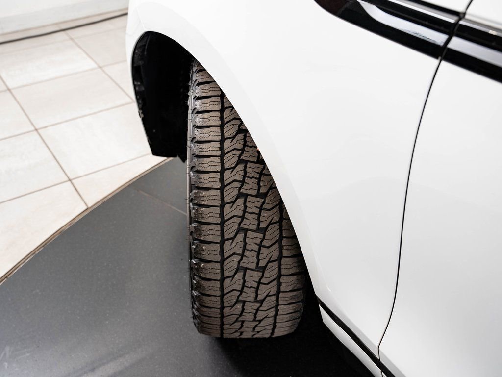 Used 2023 Land Rover Range Rover Velar R-Dynamic S AWD/4WD image 48