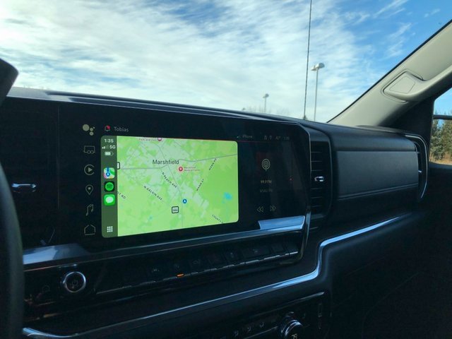 Used 2024 GMC Sierra 1500 SLT image 10