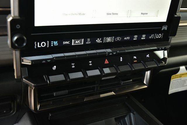 New 2025 GMC Hummer EV 2X w/ Extreme Off-Road Package image 28