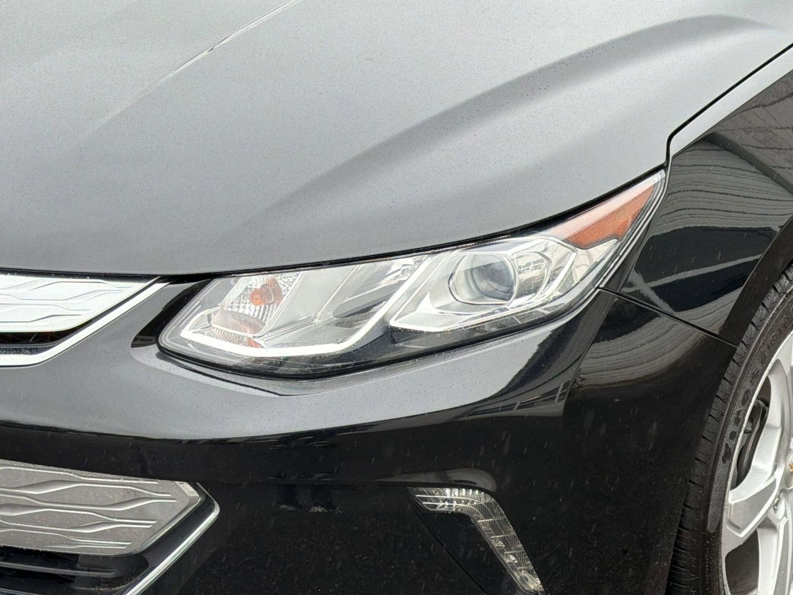 Used 2018 Chevrolet Volt LT w/ Comfort Package FWD image 11