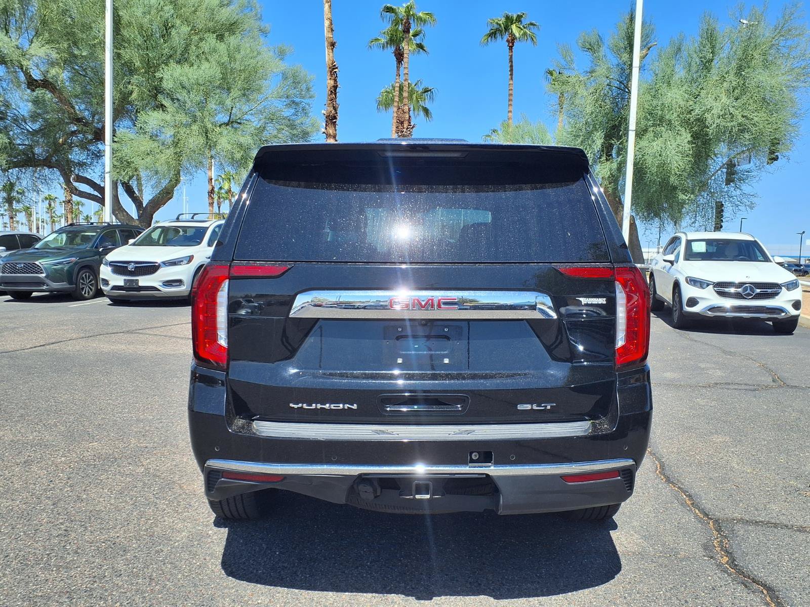 Used 2021 GMC Yukon SLT w/ SLT Luxury Plus Package AWD/4WD image 6