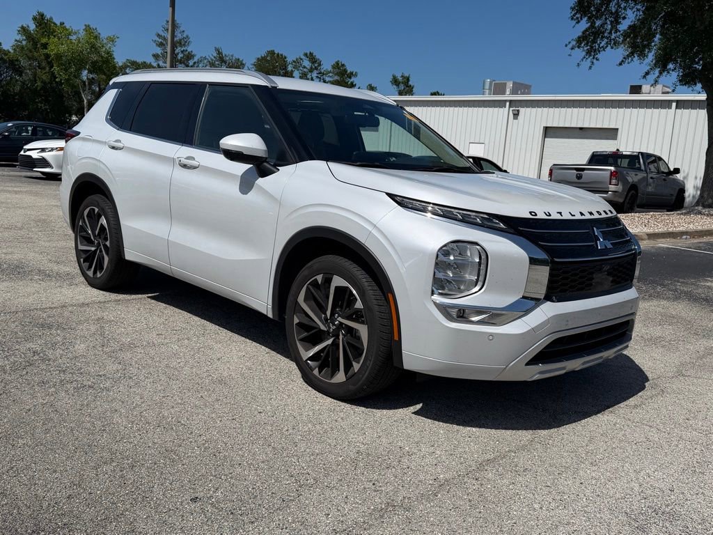 Used 2024 Mitsubishi Outlander SEL FWD image 7