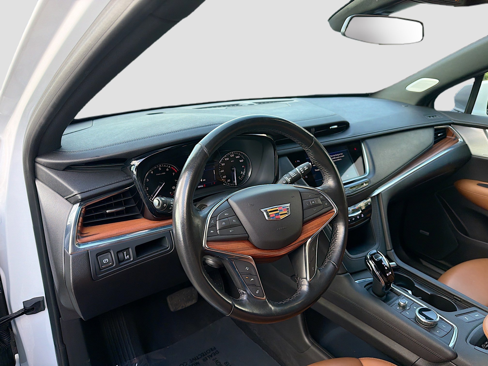 Used 2023 Cadillac XT5 Premium Luxury image 24