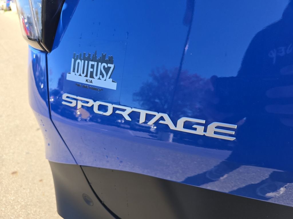 New 2026 Kia Sportage EX w/ EX Panorama Roof Package image 17