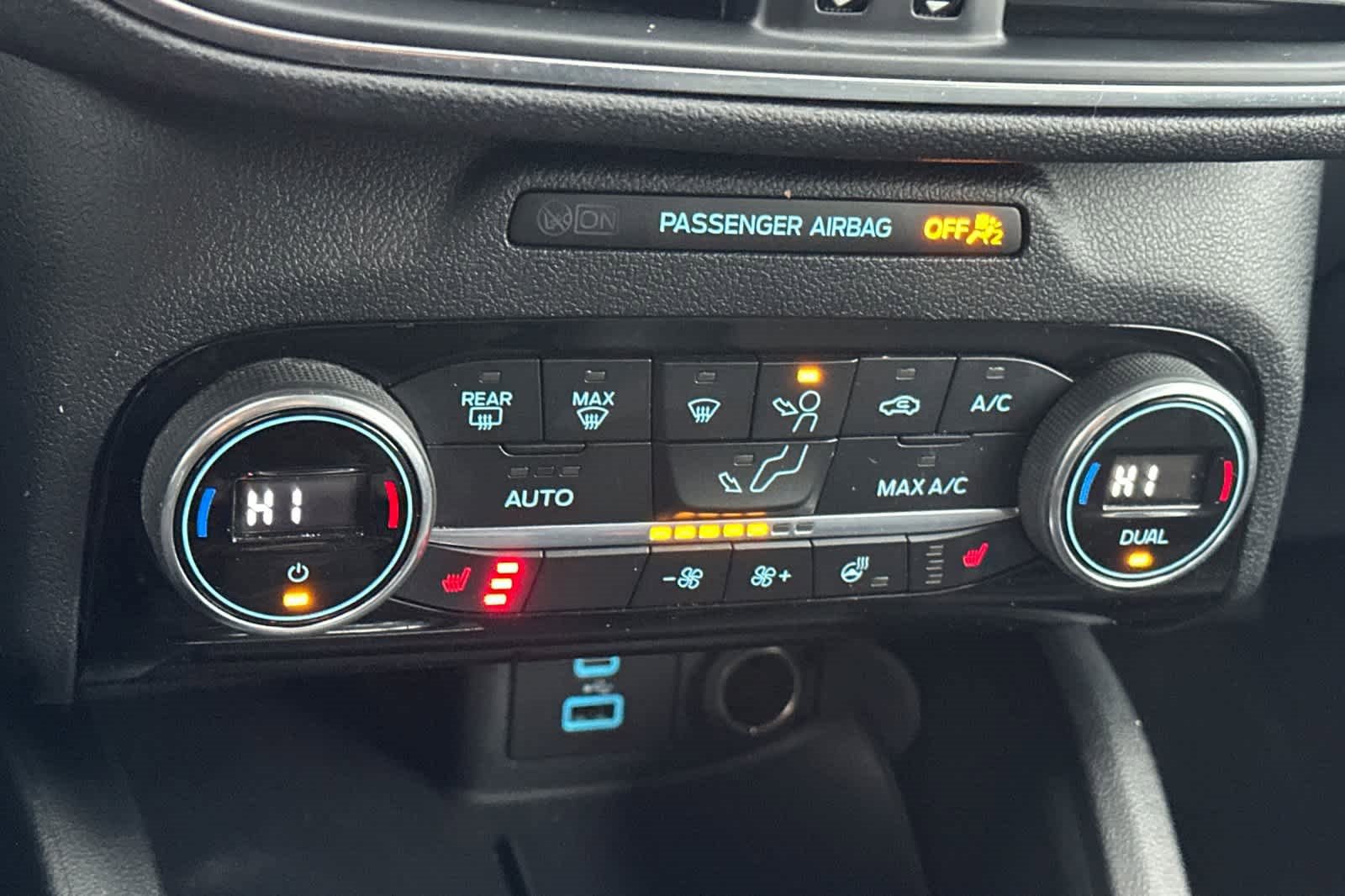 Certified 2021 Ford Escape Titanium w/ Class II Trailer Tow Package image 21