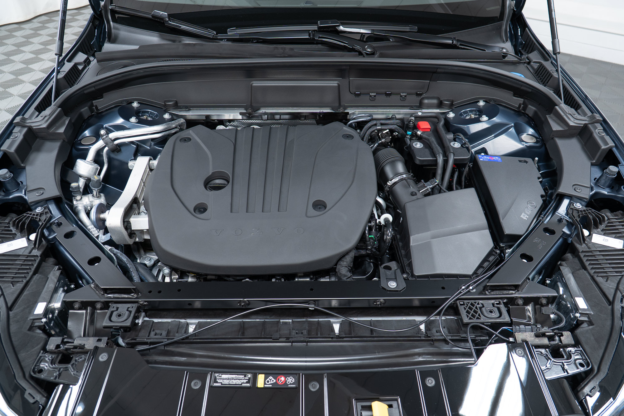 New 2027 Volvo XC60 B5 Core AWD/4WD image 9