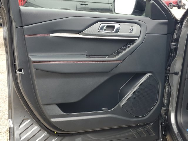 New 2027 Ford Explorer ST-Line AWD/4WD image 9