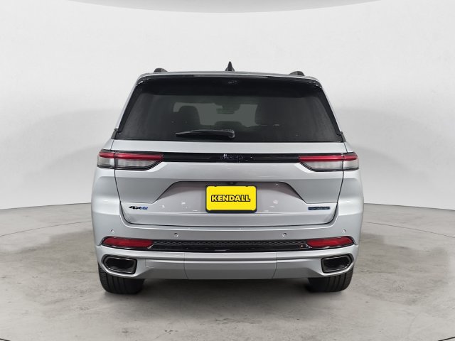 Used 2023 Jeep Grand Cherokee 30th Anniversary AWD/4WD image 6