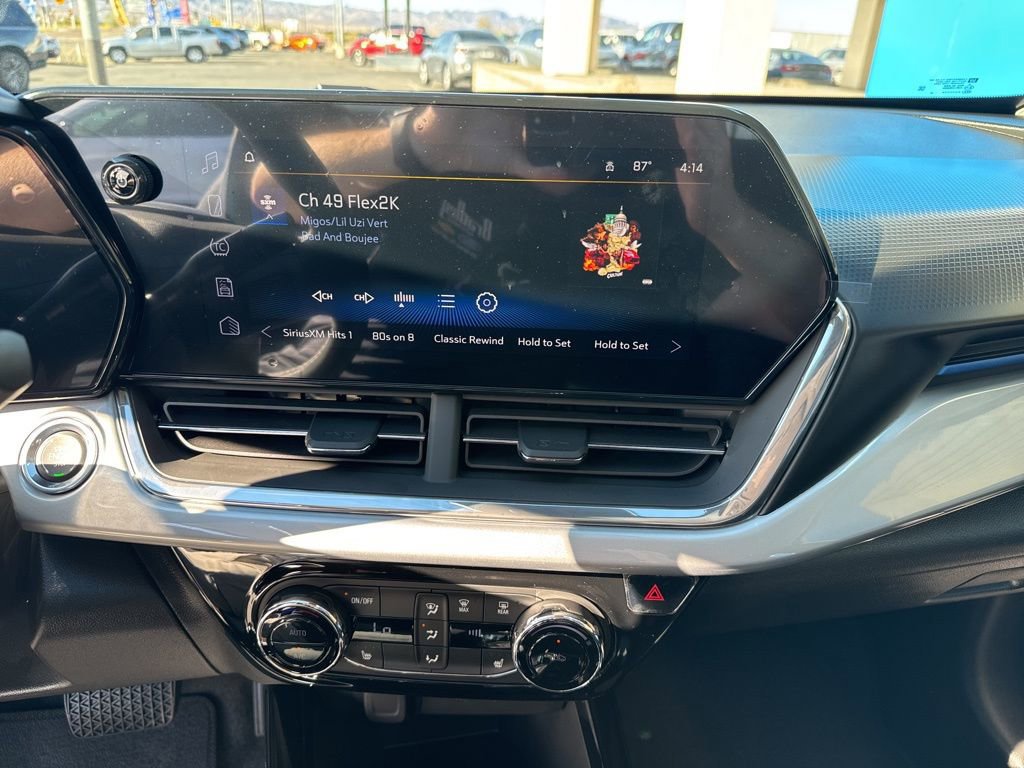 New 2026 Chevrolet Trax LT w/ Driver Confidence Package image 18