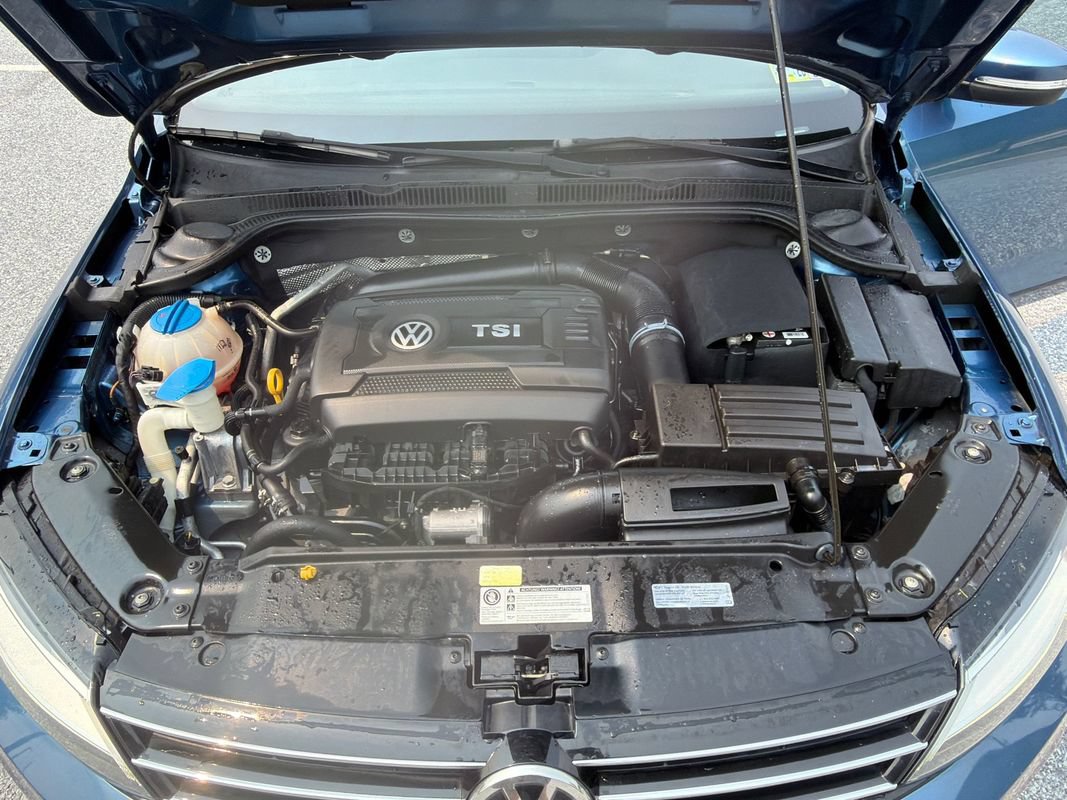 Used 2017 Volkswagen Jetta SEL FWD image 27