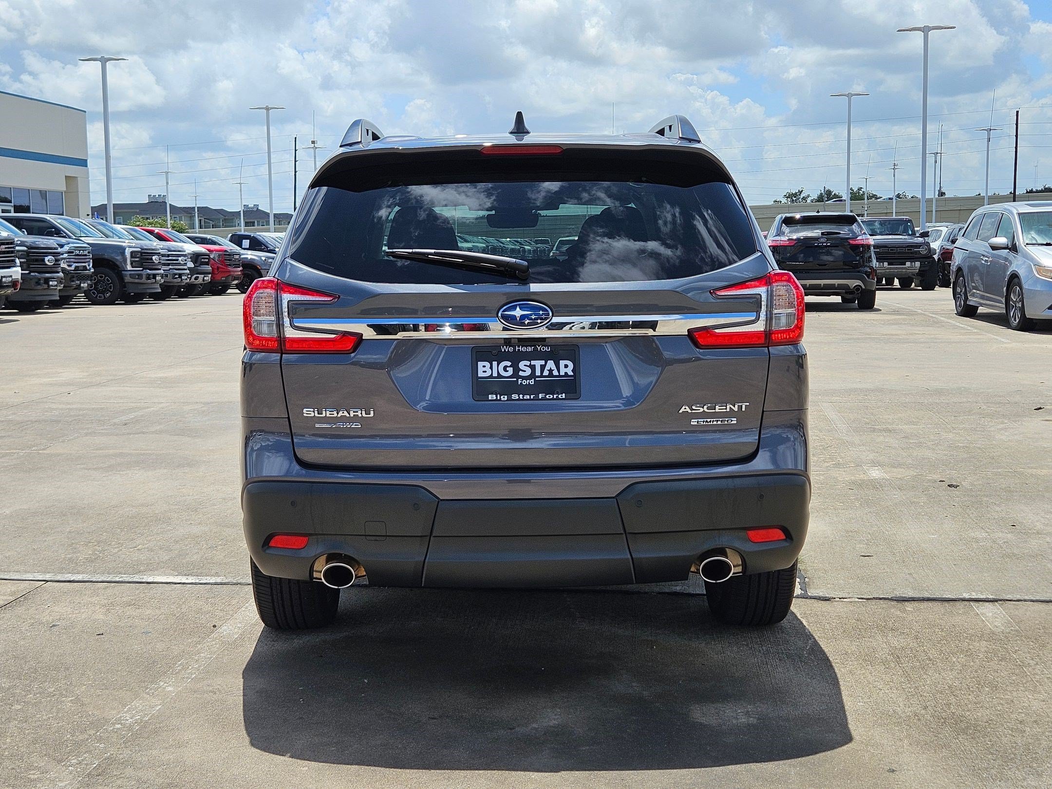 Used 2025 Subaru Ascent Limited AWD/4WD image 6