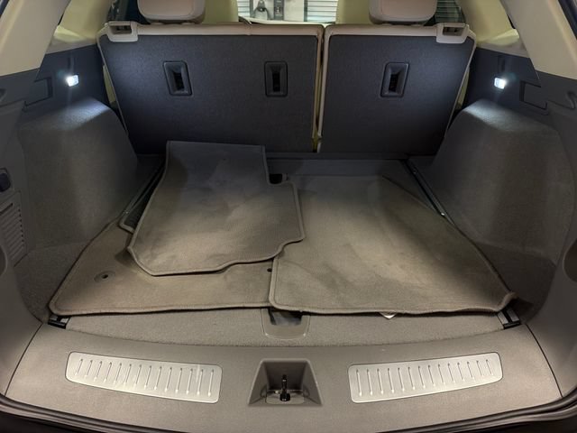 Certified 2026 Cadillac XT5 Premium Luxury w/ Driver Assist Package FWD image 24