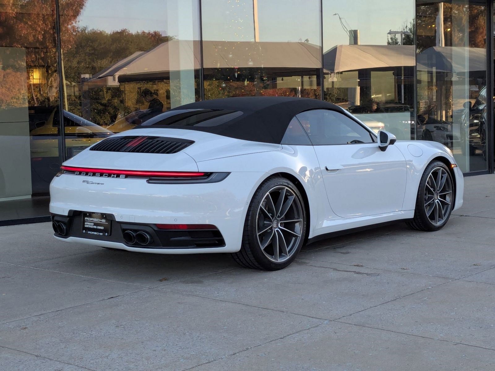 Used 2024 Porsche 911 Carrera image 9