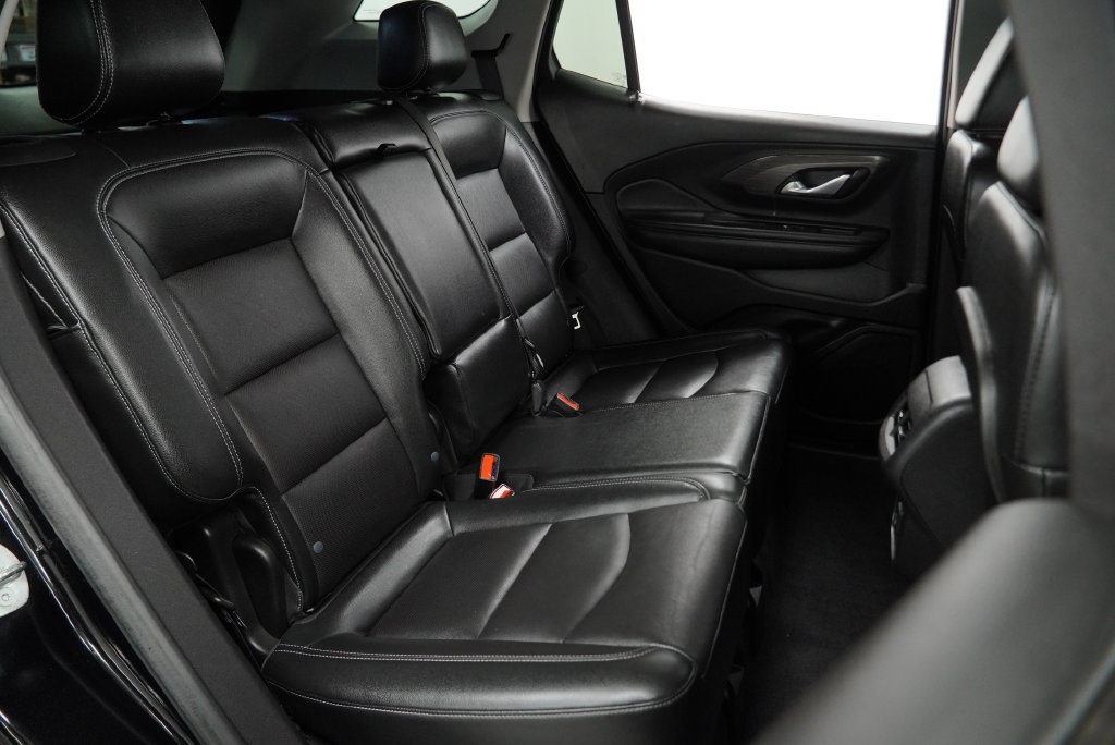 Used 2023 GMC Terrain SLT w/ LPO, Floor Liner Package FWD image 38