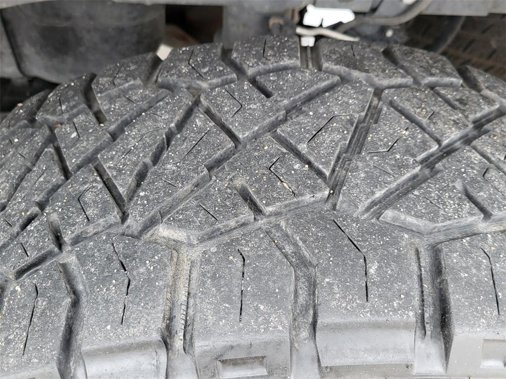 Used 2024 Ford F150 Lariat w/ FX4 Off-Road Package image 32