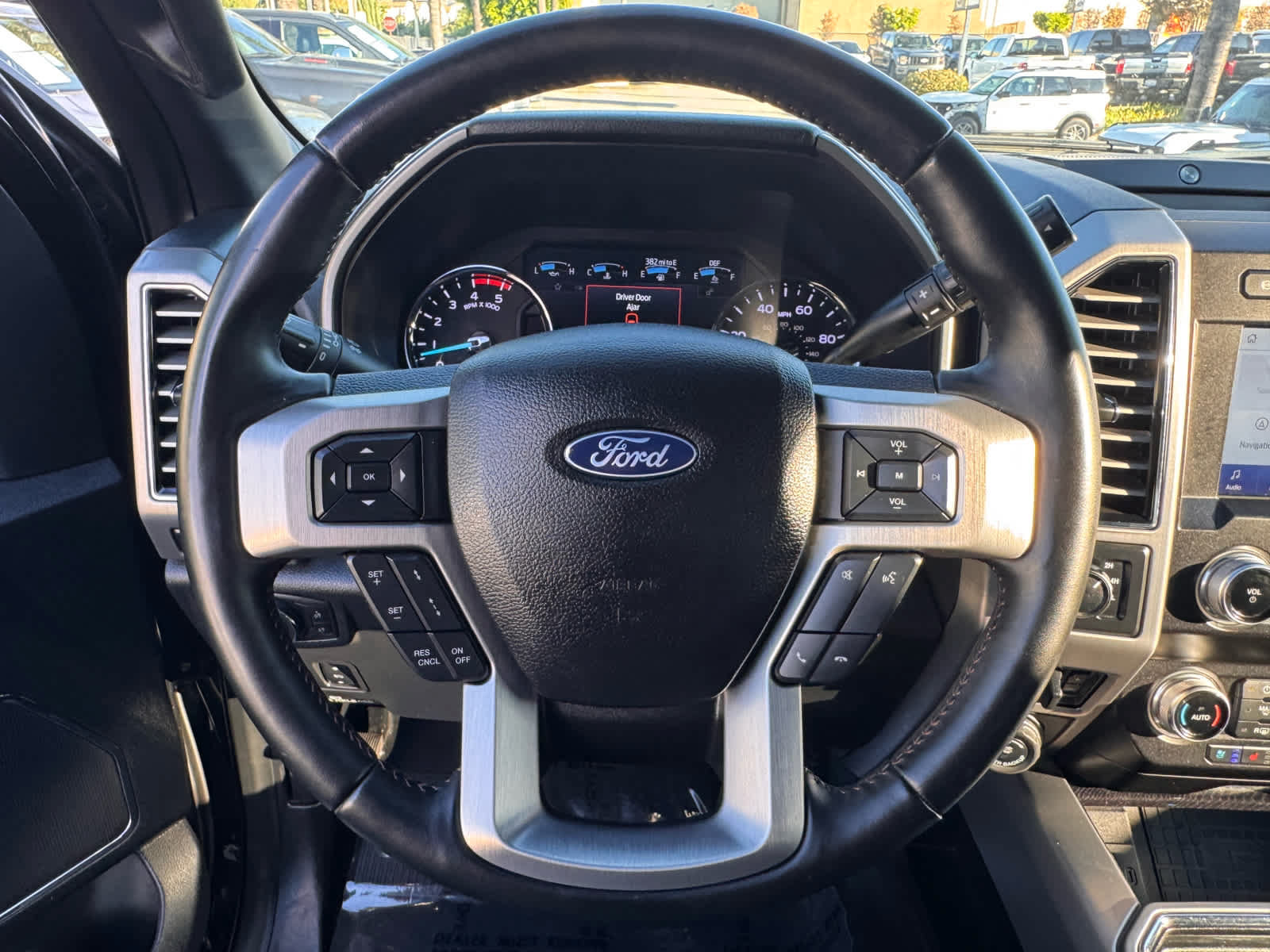 Certified 2020 Ford F250 Platinum w/ Tremor Off-Road Package AWD/4WD image 25
