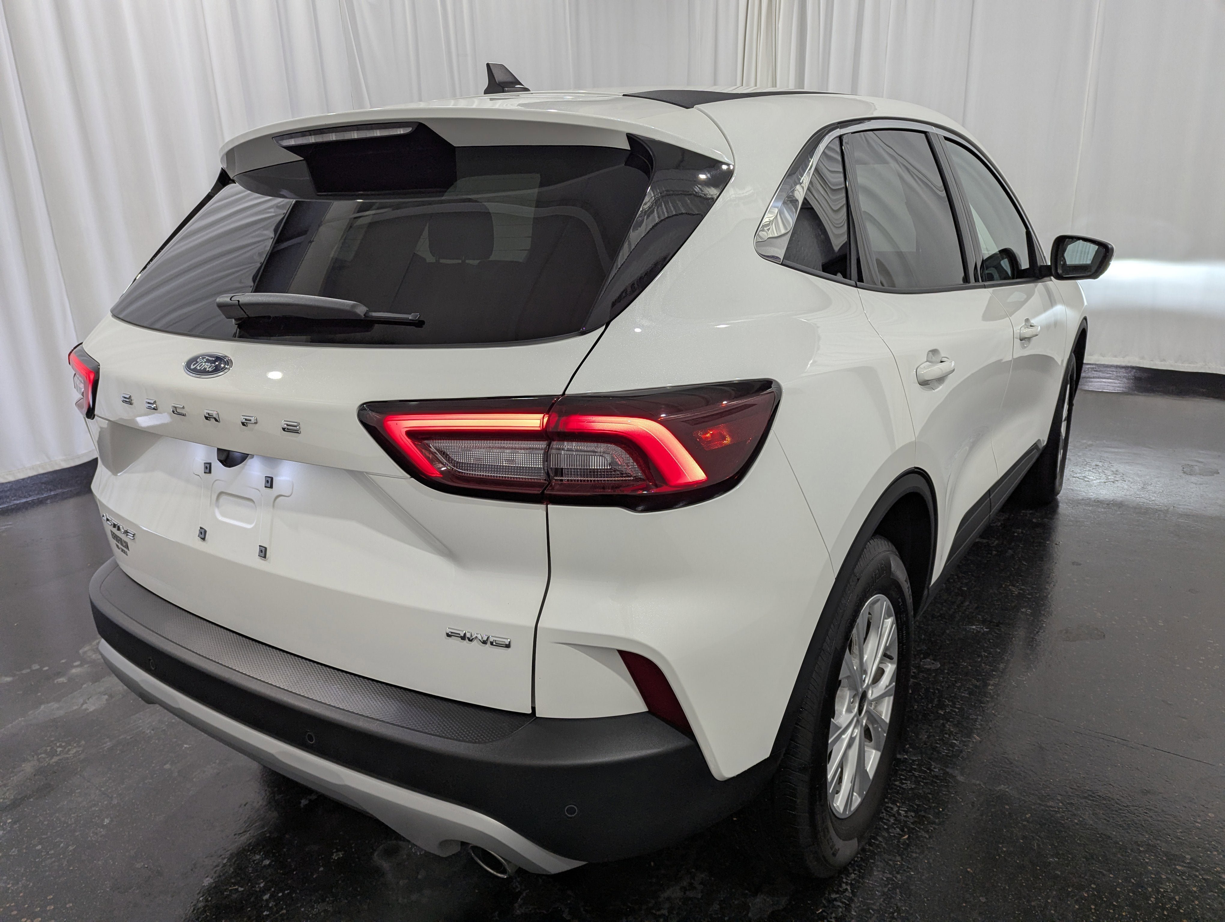 Used 2023 Ford Escape Active w/ Tech Pack #2 image 6