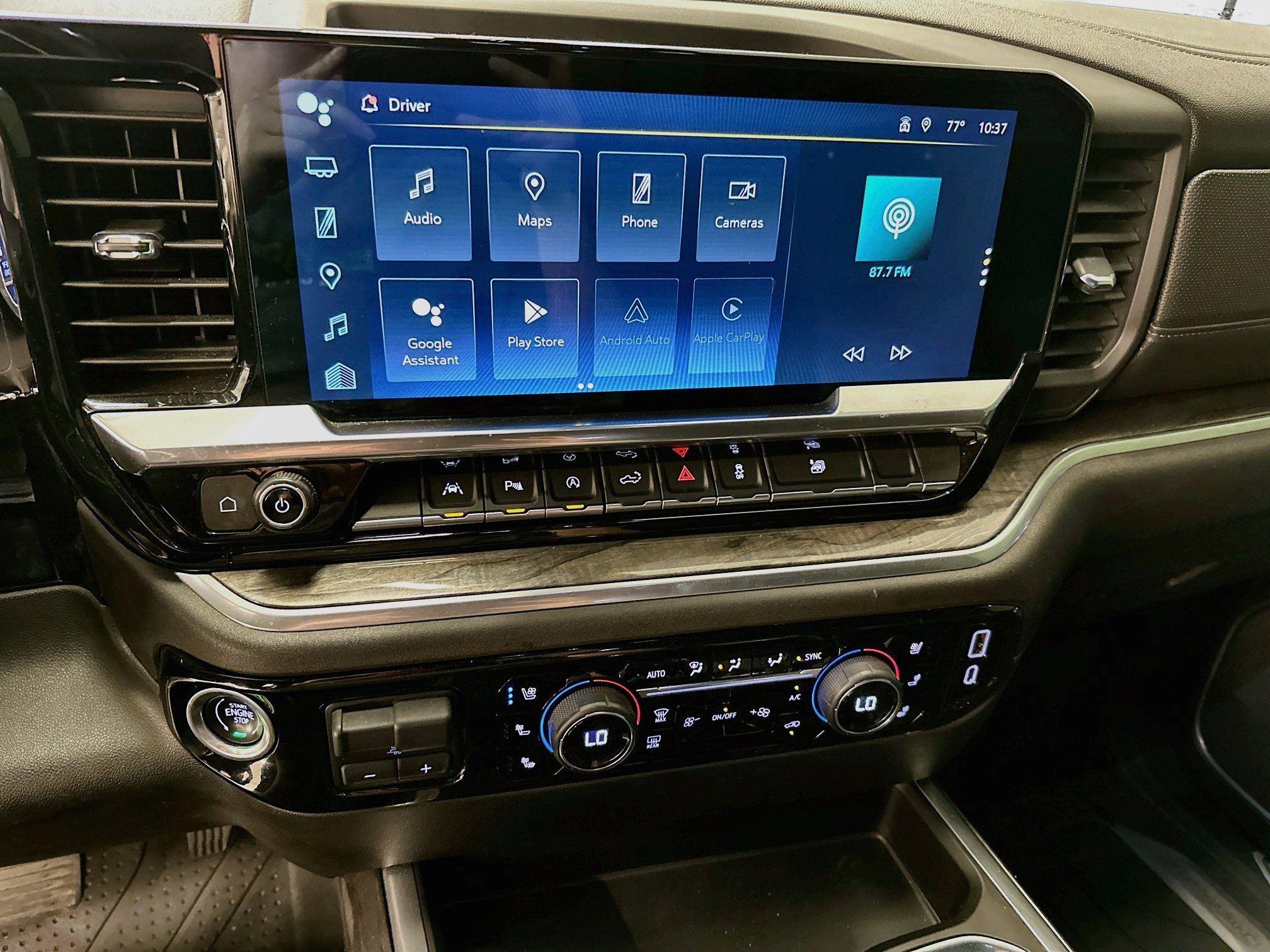Used 2022 Chevrolet Silverado 1500 LTZ w/ Technology Package AWD/4WD image 25