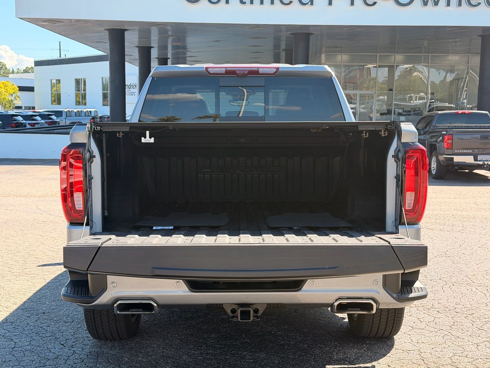 Used 2024 GMC Sierra 1500 Denali w/ Denali Reserve Package AWD/4WD image 32