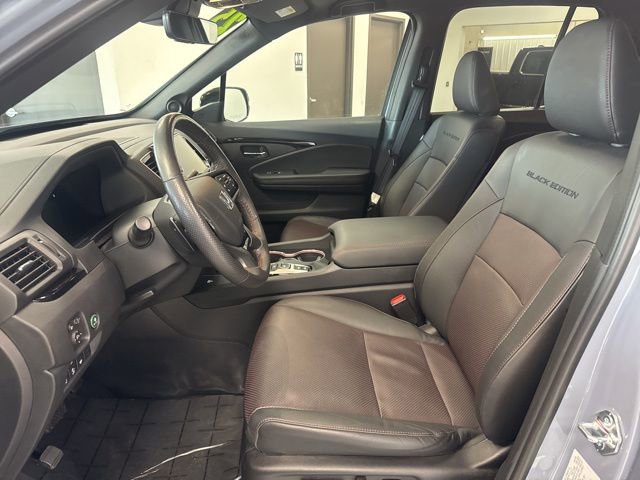 Used 2025 Honda Ridgeline Black Edition image 14