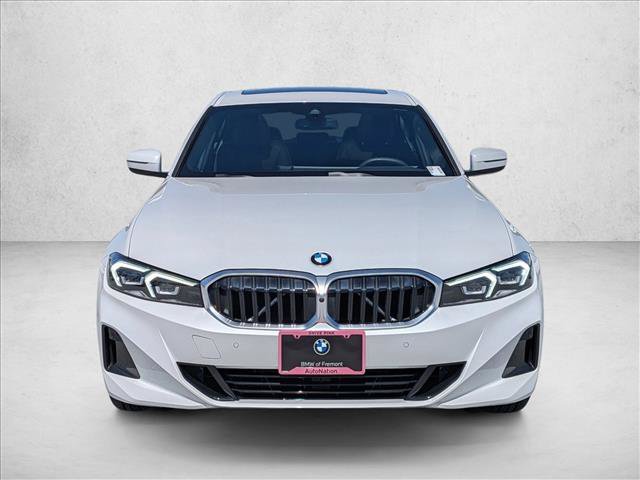 Used 2025 BMW 330i Sedan w/ Convenience Package RWD image 2