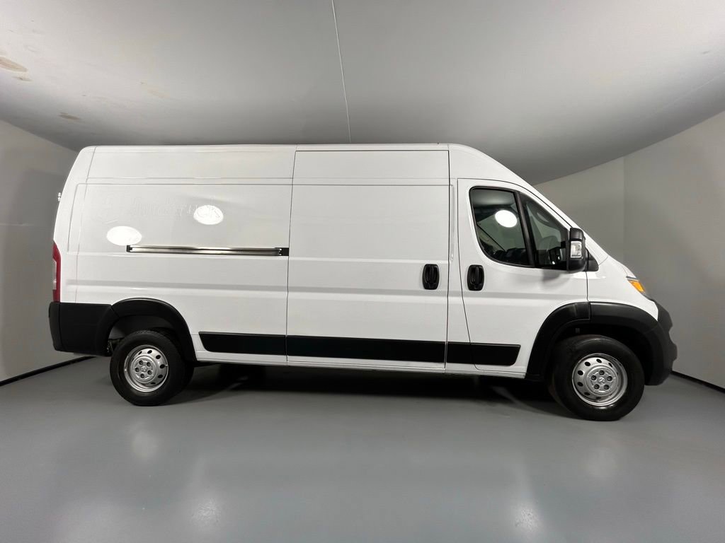 Used 2023 RAM ProMaster 2500 image 8