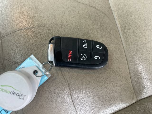 Used 2017 Jeep Grand Cherokee Limited AWD/4WD image 29