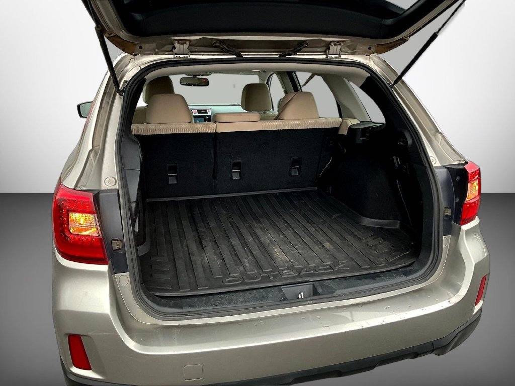 Used 2015 Subaru Outback 2.5i Premium AWD/4WD image 7
