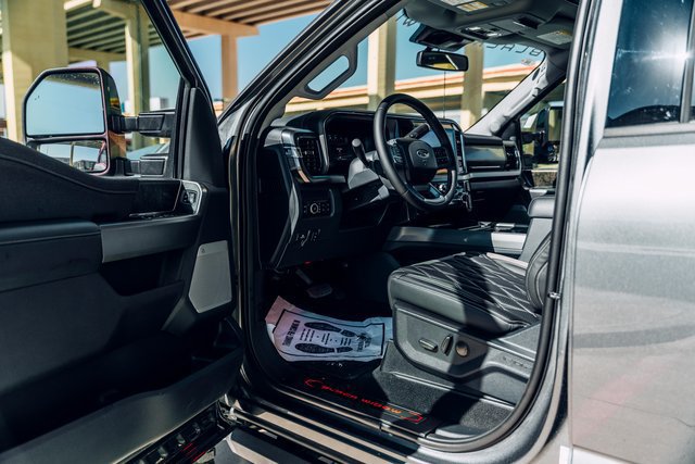 New 2026 Ford F250 Lariat w/ Black Appearance Package AWD/4WD image 16