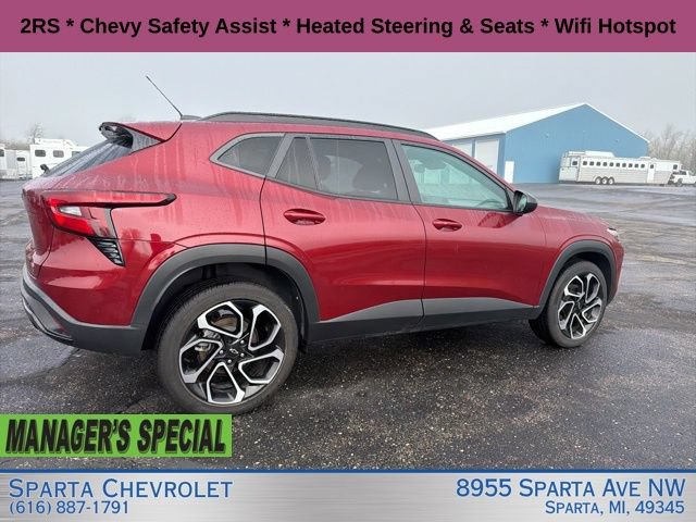 Used 2024 Chevrolet Trax RS FWD image 3