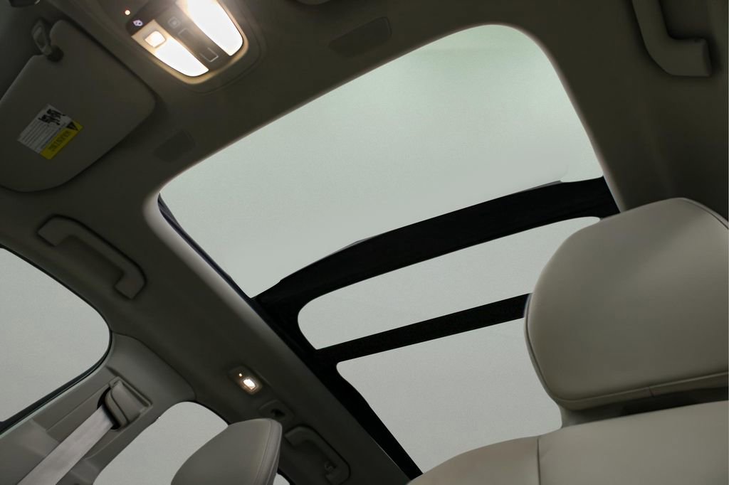 Certified 2023 Volvo XC60 T8 Ultimate image 26