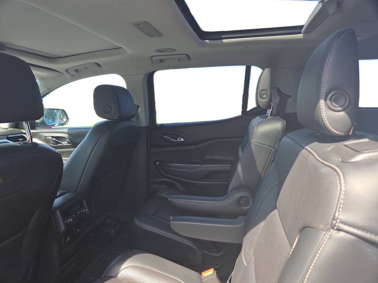 Used 2018 GMC Acadia SLT AWD/4WD image 10