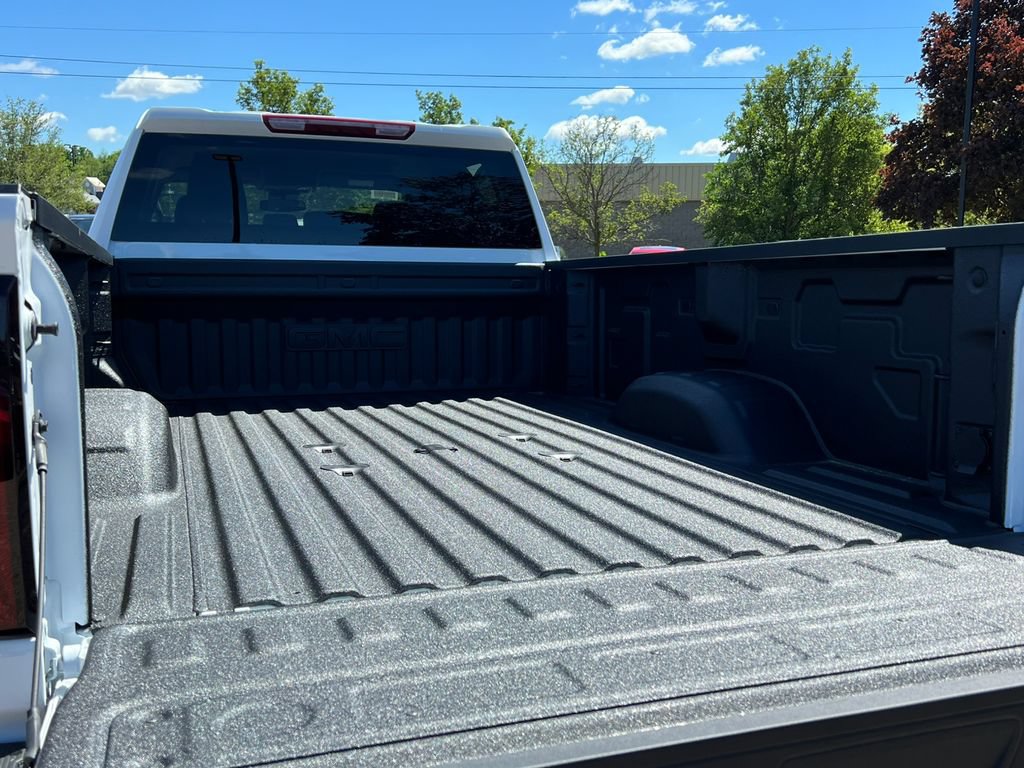New 2026 GMC Sierra 3500 SLE w/ SLE Value Package AWD/4WD image 6