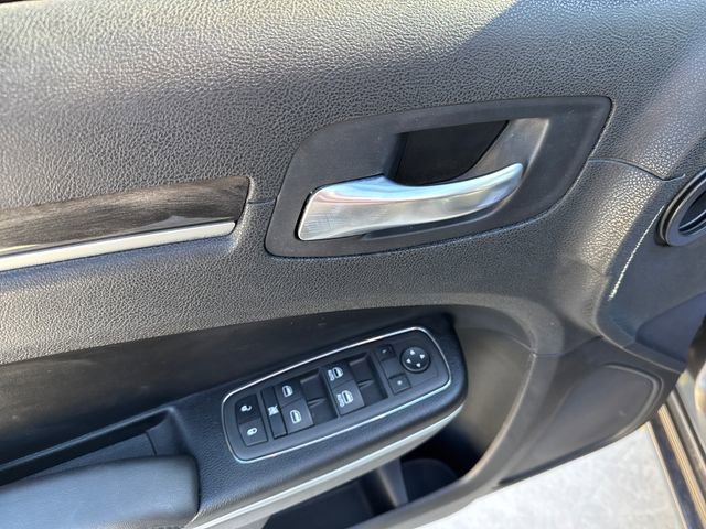 Used 2022 Chrysler 300 Touring image 11