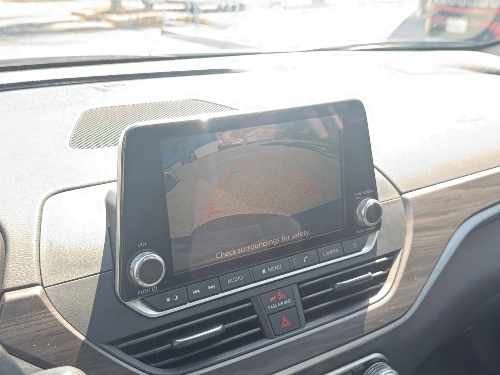Used 2025 Nissan Altima 2.5 SV FWD image 24