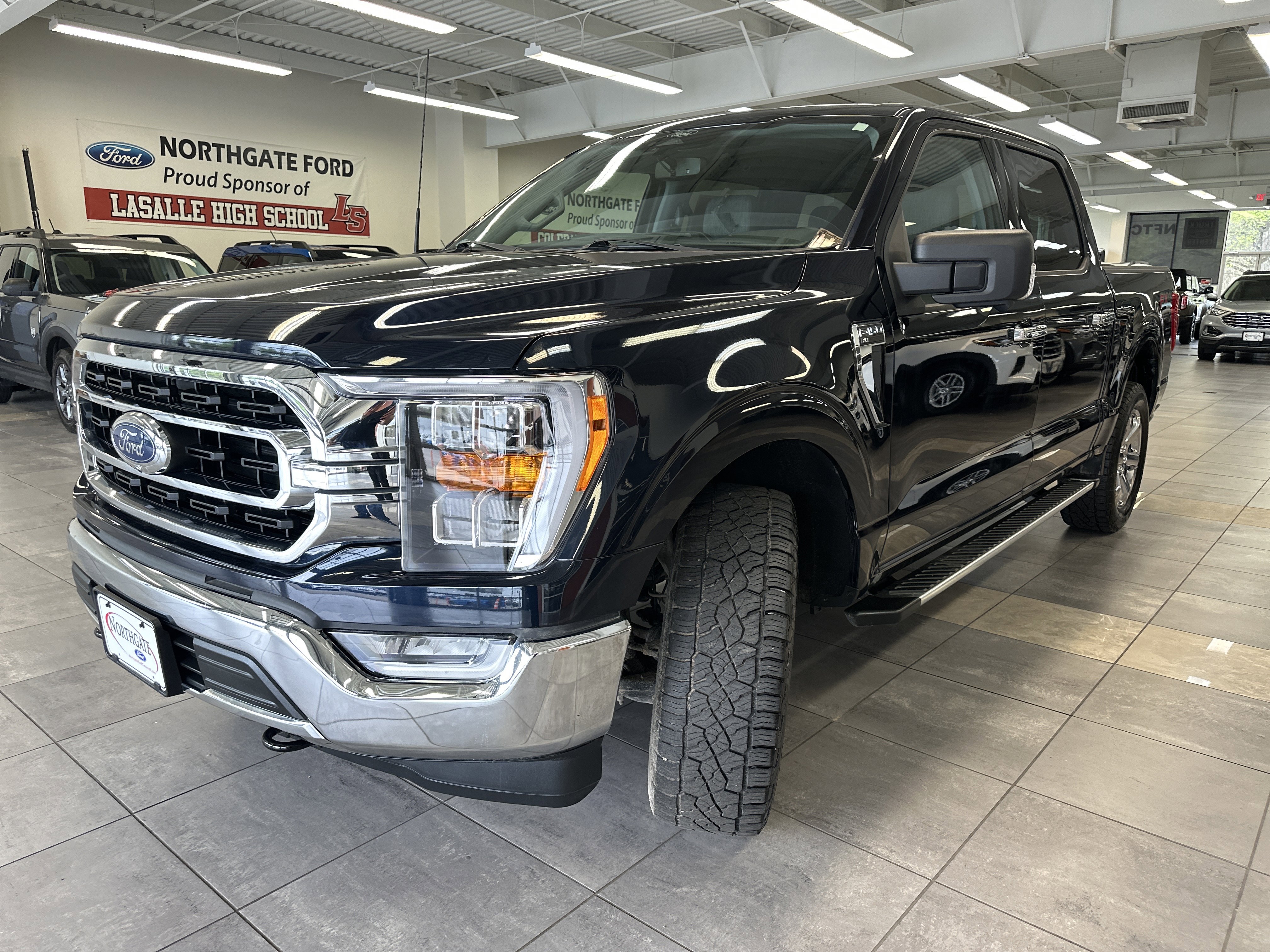 Used 2022 Ford F150 XLT w/ Equipment Group 302A High AWD/4WD image 18