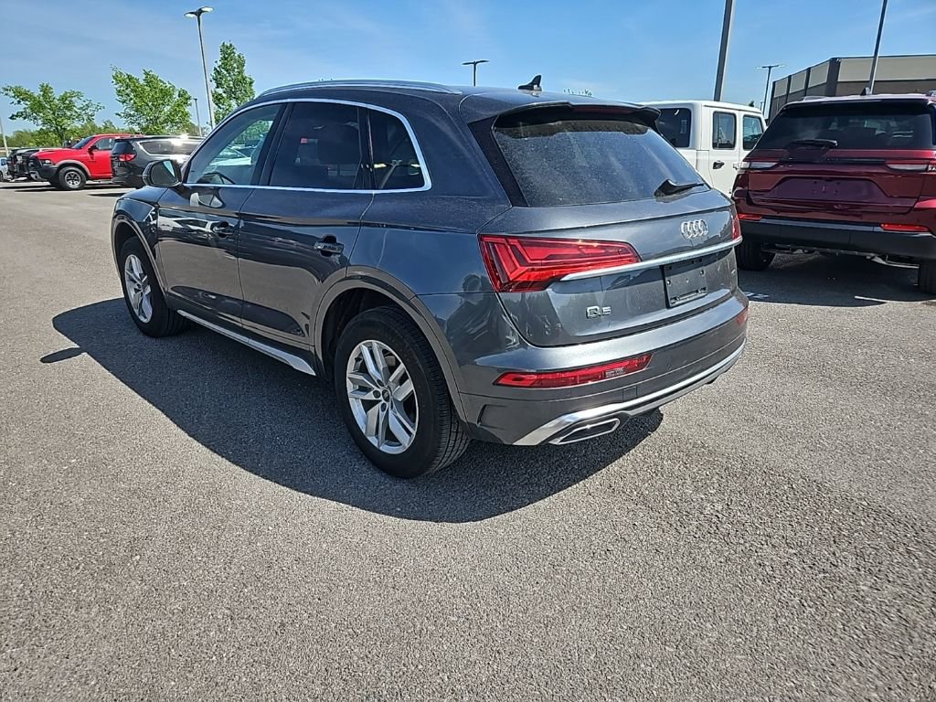 Used 2023 Audi Q5 2.0T Premium w/ Convenience Package AWD/4WD image 5