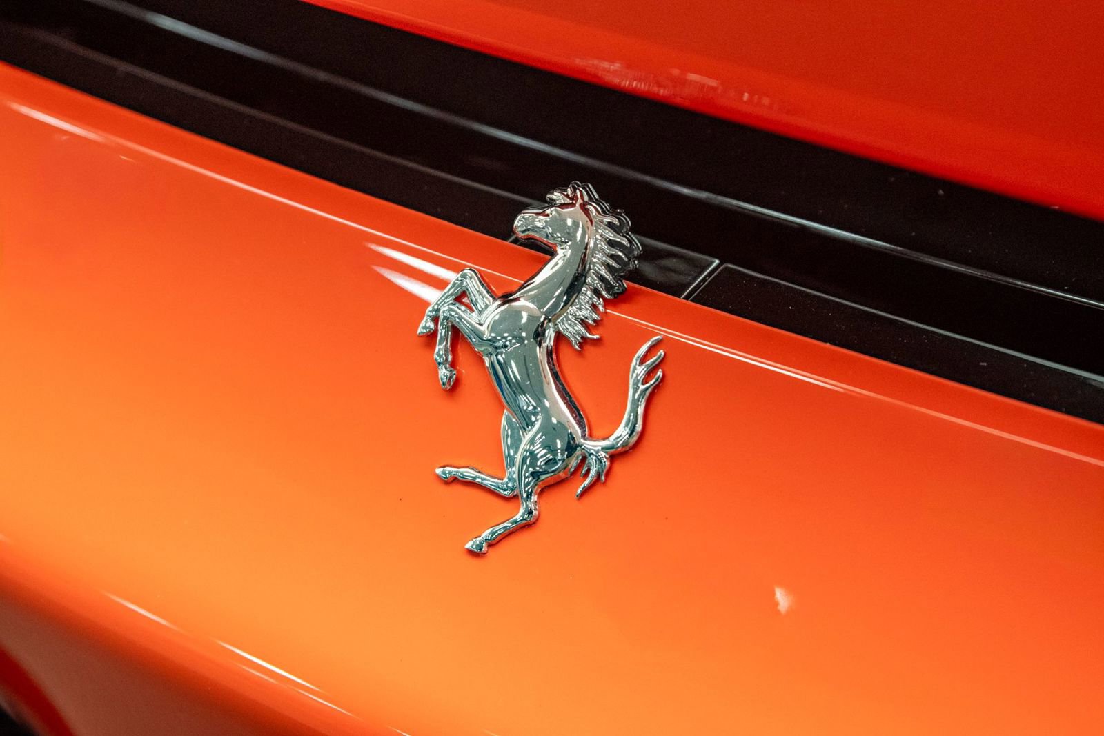 Used 2025 Ferrari SF90 Spider image 17