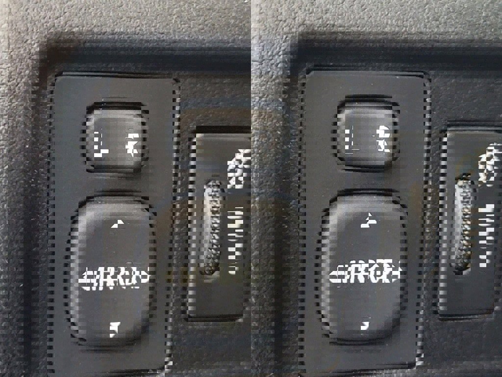 Used 2020 Toyota 4Runner TRD Off-Road Premium image 27